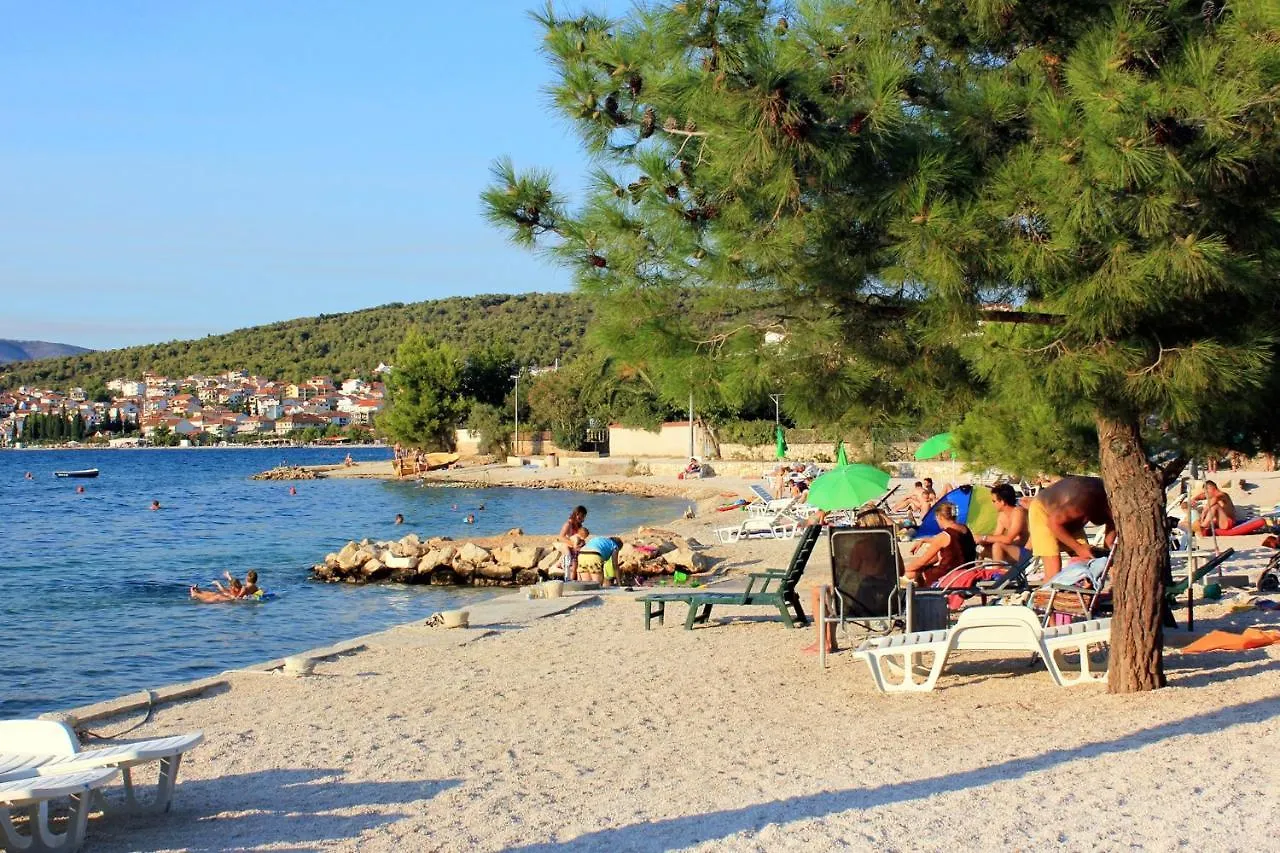 Apartments By The Sea Trogir - 10342