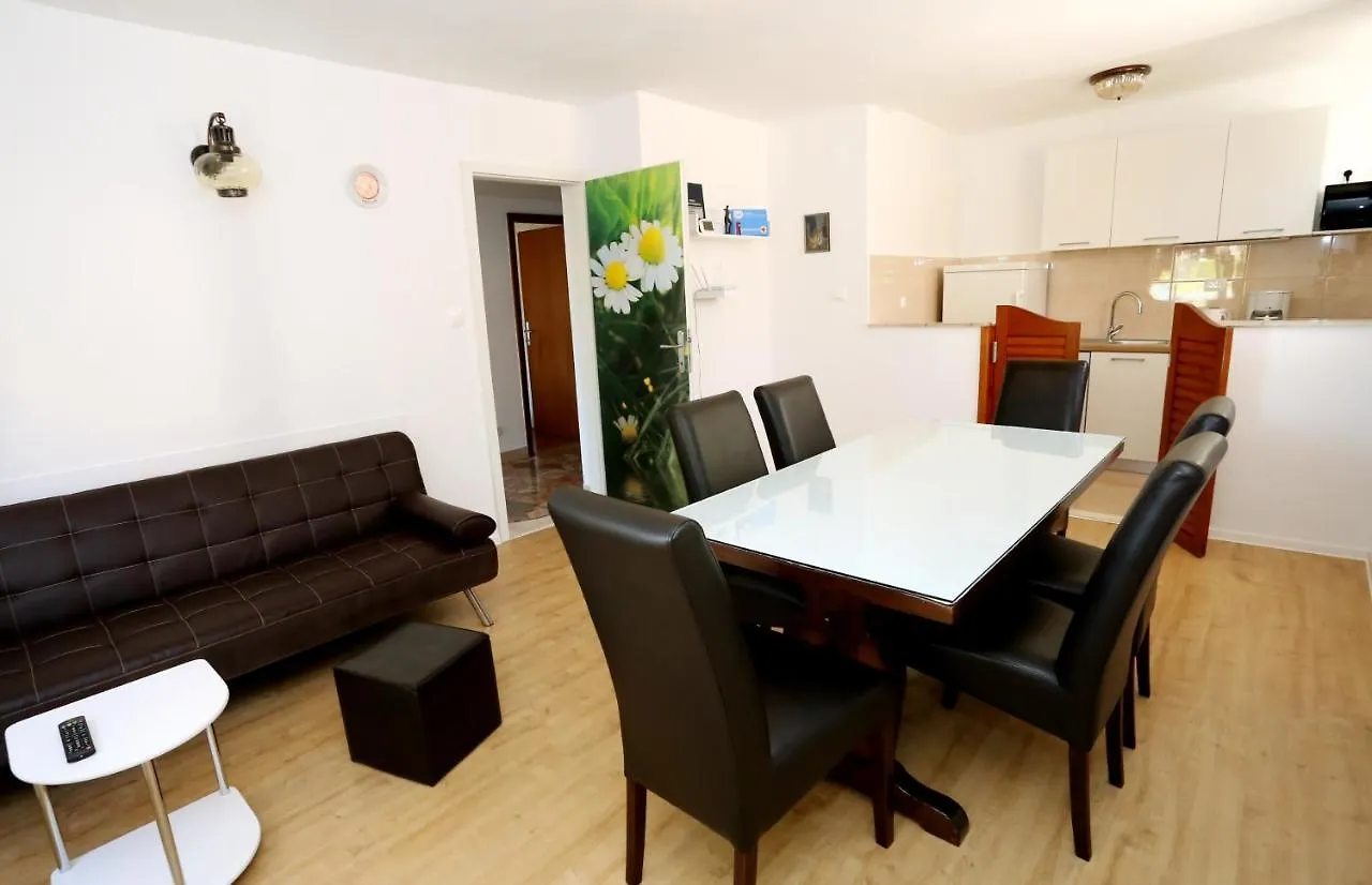 Apartments By The Sea Trogir - 10342